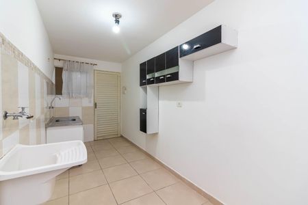 Apartamento para alugar com 30m², 1 quarto e sem vaga Apartamento para alugar com 30m², 1 quarto e sem vagaCozinha e Área de Serviço