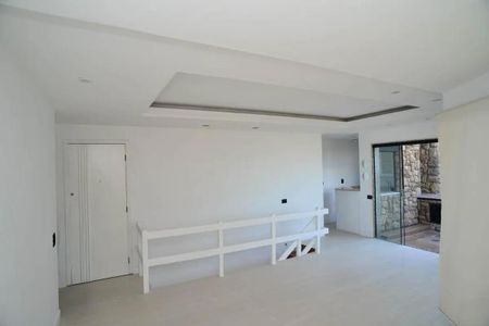 Apartamento para alugar com 220m², 3 quartos e 3 vagas Apartamento para alugar com 220m², 3 quartos e 3 vagasSegundo andar