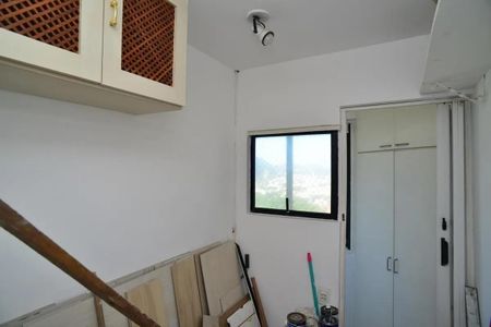 Apartamento para alugar com 220m², 3 quartos e 3 vagas Apartamento para alugar com 220m², 3 quartos e 3 vagasÁrea de Serviço