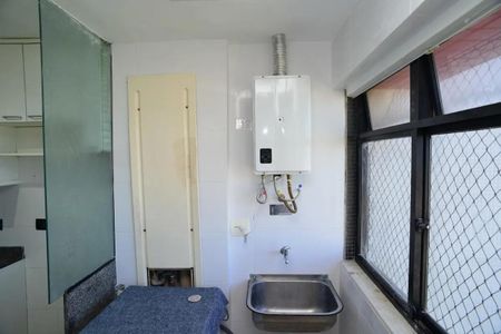 Apartamento para alugar com 220m², 3 quartos e 3 vagas Apartamento para alugar com 220m², 3 quartos e 3 vagasÁrea de Serviço