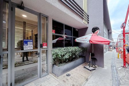 Studio para alugar com 28m², 1 quarto e sem vaga Studio para alugar com 28m², 1 quarto e sem vagaFachada
