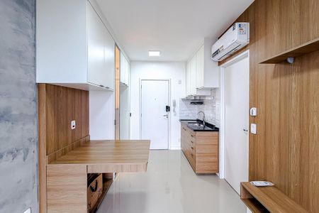 Sala de kitnet/studio para alugar com 1 quarto, 28m² em Liberdade, São Paulo