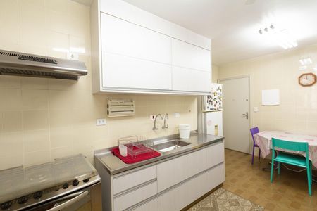 Apartamento à venda com 158m², 3 quartos e sem vaga Apartamento à venda com 158m², 3 quartos e sem vagaCozinha