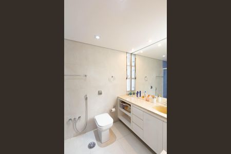 Apartamento à venda com 158m², 3 quartos e sem vaga Apartamento à venda com 158m², 3 quartos e sem vagaBanheiro da Suíte