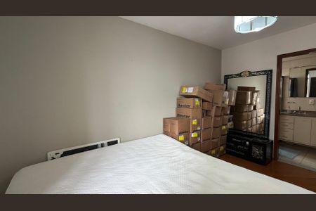 Apartamento à venda com 107m², 3 quartos e 2 vagas Apartamento à venda com 107m², 3 quartos e 2 vagasSuite