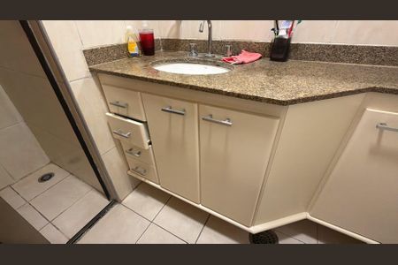 Apartamento à venda com 107m², 3 quartos e 2 vagas Apartamento à venda com 107m², 3 quartos e 2 vagasBanheiro