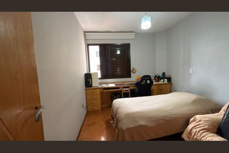 Apartamento à venda com 107m², 3 quartos e 2 vagas Apartamento à venda com 107m², 3 quartos e 2 vagasQuarto 2