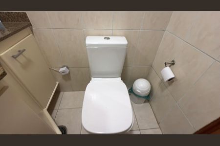 Apartamento à venda com 107m², 3 quartos e 2 vagas Apartamento à venda com 107m², 3 quartos e 2 vagasBanheiro