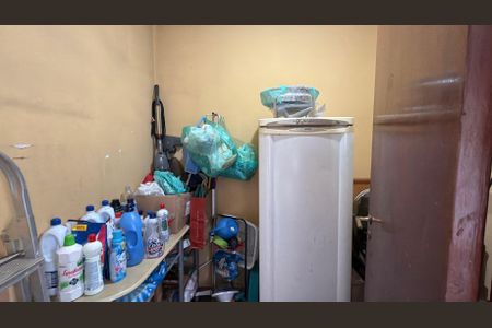 Apartamento à venda com 107m², 3 quartos e 2 vagas Apartamento à venda com 107m², 3 quartos e 2 vagasQuarto de Serviço