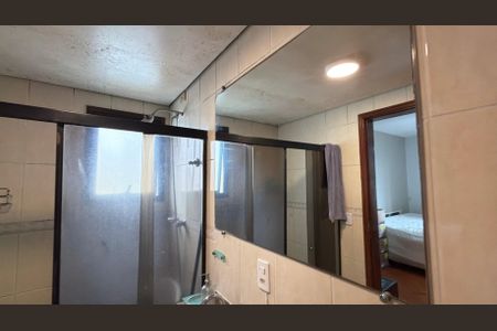 Apartamento à venda com 107m², 3 quartos e 2 vagas Apartamento à venda com 107m², 3 quartos e 2 vagasBanheiro da Suíte