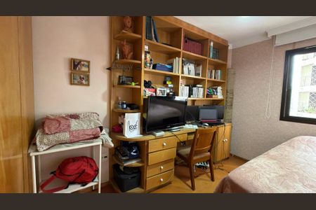 Apartamento à venda com 107m², 3 quartos e 2 vagas Apartamento à venda com 107m², 3 quartos e 2 vagasQuarto 3