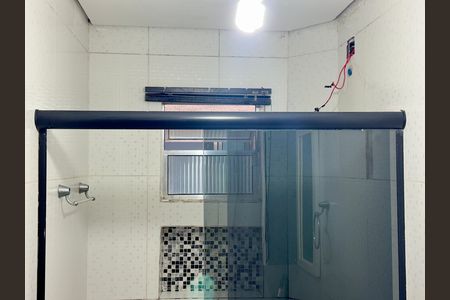 Apartamento à venda com 41m², 2 quartos e 1 vaga Apartamento à venda com 41m², 2 quartos e 1 vagaBanheiro