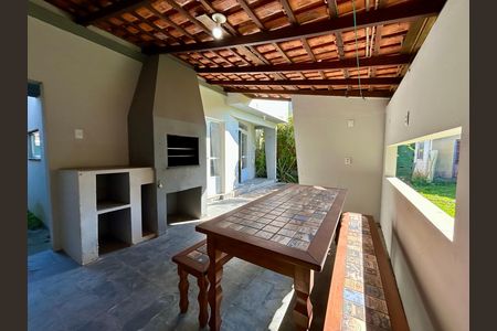 Casa para alugar com 210m², 3 quartos e 3 vagas Casa para alugar com 210m², 3 quartos e 3 vagasChurrasqueira