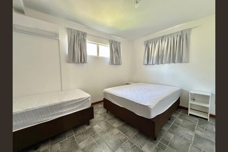 Casa para alugar com 210m², 3 quartos e 3 vagas Casa para alugar com 210m², 3 quartos e 3 vagasQuarto 1