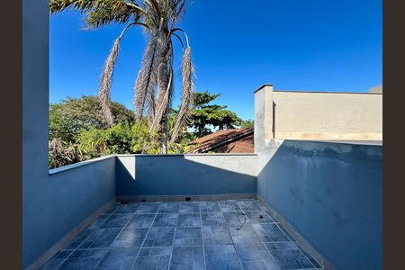 Casa para alugar com 210m², 3 quartos e 3 vagas Casa para alugar com 210m², 3 quartos e 3 vagasVaranda