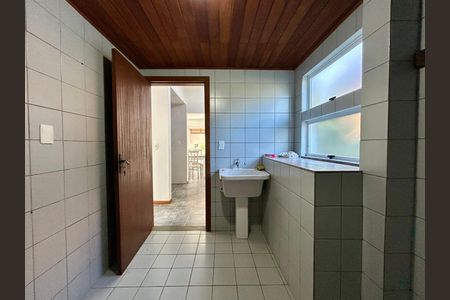Casa para alugar com 210m², 3 quartos e 3 vagas Casa para alugar com 210m², 3 quartos e 3 vagasÁrea de Serviço