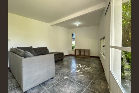 Casa para alugar com 210m², 3 quartos e 3 vagas Casa para alugar com 210m², 3 quartos e 3 vagasSala