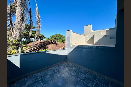 Casa para alugar com 210m², 3 quartos e 3 vagas Casa para alugar com 210m², 3 quartos e 3 vagasVaranda