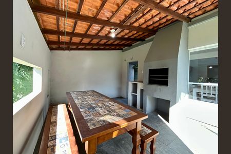 Casa para alugar com 210m², 3 quartos e 3 vagas Casa para alugar com 210m², 3 quartos e 3 vagasChurrasqueira
