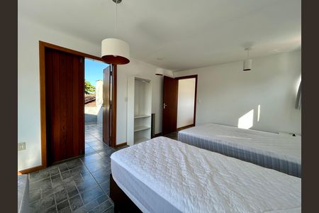 Casa para alugar com 210m², 3 quartos e 3 vagas Casa para alugar com 210m², 3 quartos e 3 vagasQuarto 2