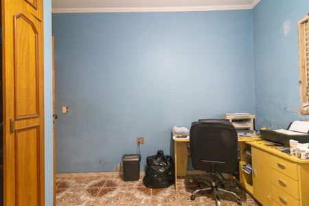 Casa à venda com 249m², 3 quartos e 6 vagasBanheiro do Quarto 2