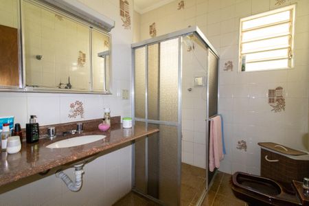Casa à venda com 249m², 3 quartos e 6 vagasBanheiro