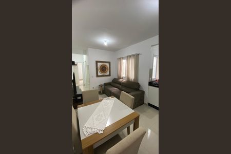 Apartamento à venda com 100m², 2 quartos e 1 vaga Apartamento à venda com 100m², 2 quartos e 1 vagaSala