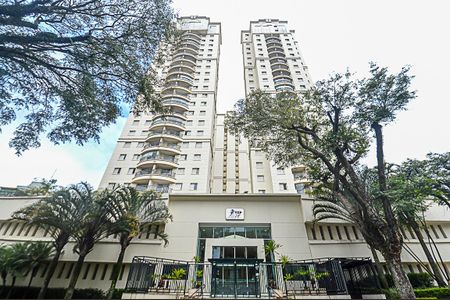 Apartamento para alugar com 44m², 2 quartos e 1 vaga Apartamento para alugar com 44m², 2 quartos e 1 vagaFachada