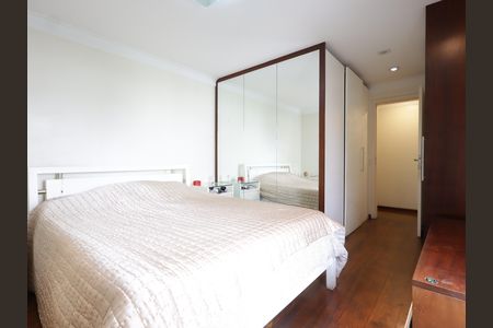 Apartamento à venda com 168m², 3 quartos e 4 vagasSuíte 1