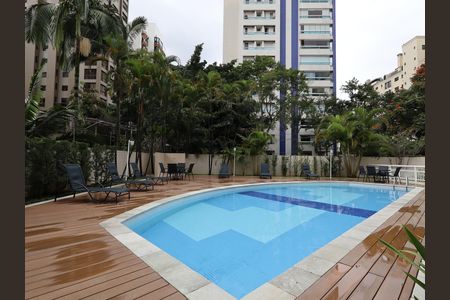 Apartamento à venda com 168m², 3 quartos e 4 vagasÁrea comum - Piscina
