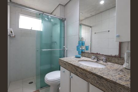 Apartamento à venda com 168m², 3 quartos e 4 vagasBanheiro da Suíte 2