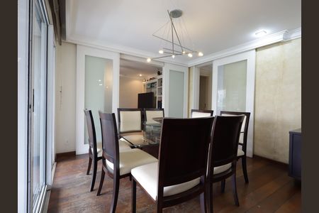 Apartamento à venda com 168m², 3 quartos e 4 vagasSala