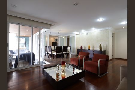 Sala de apartamento à venda com 3 quartos, 168m² em Real Parque, São Paulo