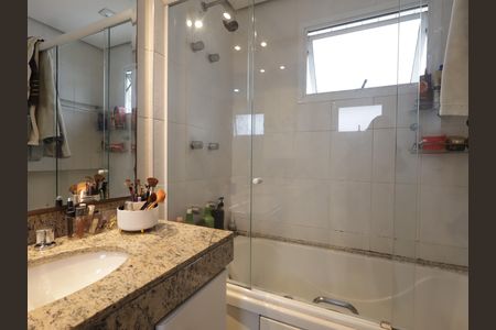 Apartamento à venda com 168m², 3 quartos e 4 vagasBanheiro da Suíte 1
