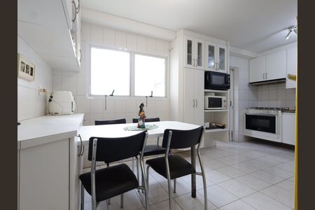 Apartamento à venda com 168m², 3 quartos e 4 vagasCozinha