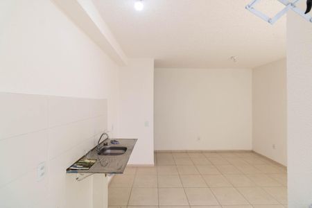 Apartamento para alugar com 45m², 2 quartos e 1 vaga Apartamento para alugar com 45m², 2 quartos e 1 vagaCozinha e Área de Serviço
