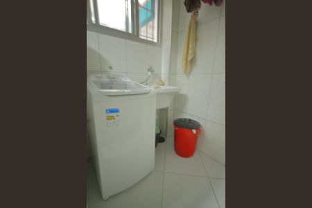 Apartamento à venda com 60m², 2 quartos e 1 vagaÁrea de Serviço