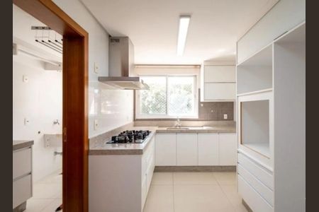 Cozinha de apartamento para alugar com 3 quartos, 122m² em Setor Bueno, Goiânia