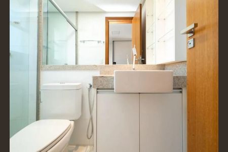 Apartamento para alugar com 122m², 3 quartos e 2 vagasBanheiro