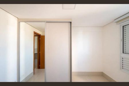Apartamento para alugar com 122m², 3 quartos e 2 vagasQuarto