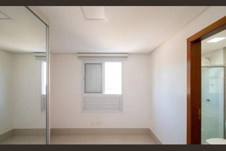 Apartamento para alugar com 122m², 3 quartos e 2 vagasQuarto