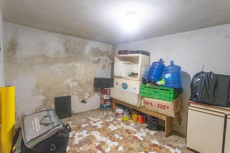 Casa à venda com 233m², 5 quartos e 2 vagas Casa à venda com 233m², 5 quartos e 2 vagasPorao