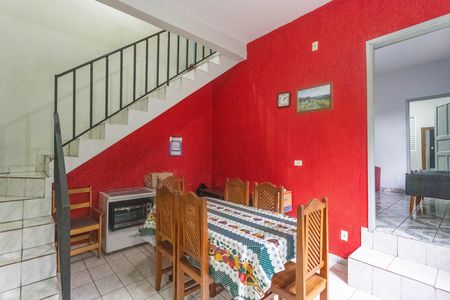 Casa à venda com 233m², 5 quartos e 2 vagas Casa à venda com 233m², 5 quartos e 2 vagasSala 1
