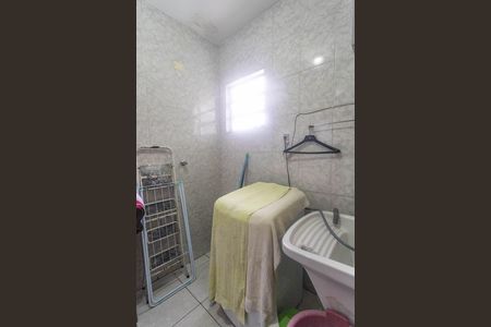 Casa à venda com 233m², 5 quartos e 2 vagas Casa à venda com 233m², 5 quartos e 2 vagasÁrea de serviço