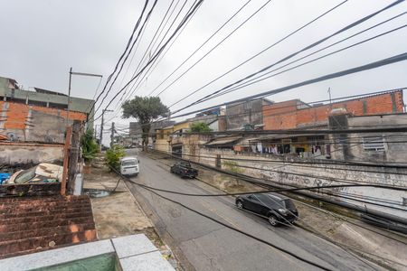 Casa à venda com 233m², 5 quartos e 2 vagas Casa à venda com 233m², 5 quartos e 2 vagasVista da varanda