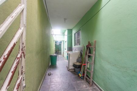 Casa à venda com 233m², 5 quartos e 2 vagas Casa à venda com 233m², 5 quartos e 2 vagasÁrea de serviço