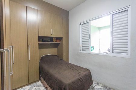 Casa à venda com 233m², 5 quartos e 2 vagas Casa à venda com 233m², 5 quartos e 2 vagasQuarto 1