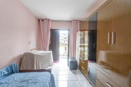 Casa à venda com 233m², 5 quartos e 2 vagas Casa à venda com 233m², 5 quartos e 2 vagasQuarto 5
