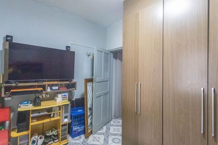 Casa à venda com 233m², 5 quartos e 2 vagas Casa à venda com 233m², 5 quartos e 2 vagasQuarto 1
