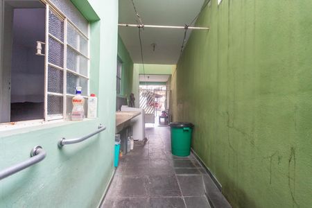 Casa à venda com 233m², 5 quartos e 2 vagas Casa à venda com 233m², 5 quartos e 2 vagasÁrea de serviço